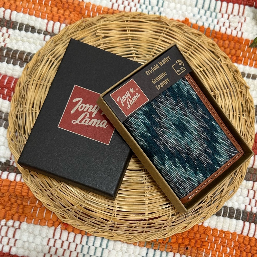 New Tony Lama Tri-Fold Wallet RFID Blue Aztec Canvas Leather Cowboy Western NWT - Picture 9 of 15